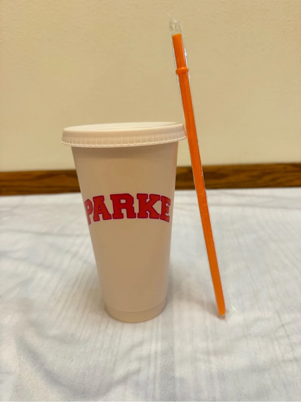 2026 Dunkin’ Limited Edition Parke Cream Beige 24 oz Cup